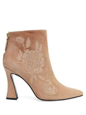 Natori Mitsu Shugo Embroidery Square Heel Ankle Boot. Size 11